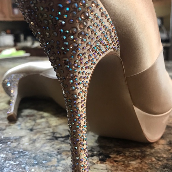 Steve Madden Pumps size 8 - Picture 5 of 7